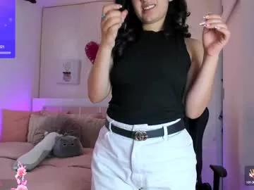 annadu011 on Chaturbate 