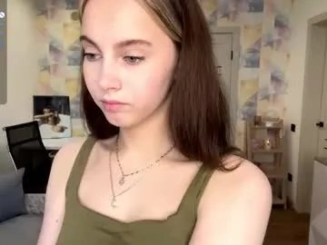 audiedelorbe — GOAL: suck fingers [24 tokens remaining] Welcome to my room! Let's have a good time together #new #18 #shy #skinny #cute