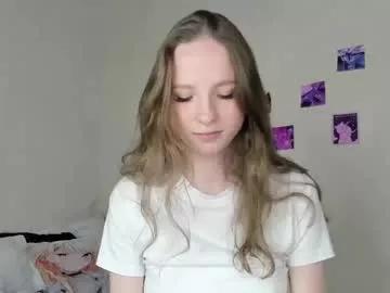 b4by_emilia on Chaturbate