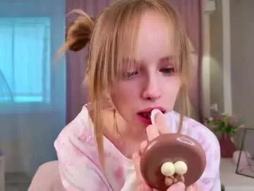 b4by_lol1 on Chaturbate 