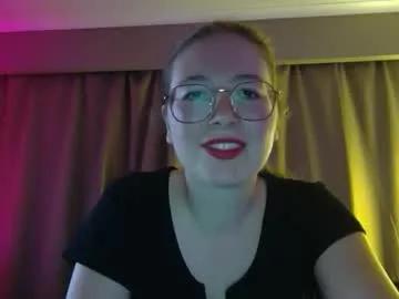 cheekynightowl on Chaturbate