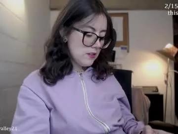 cherrybunny21 — Freechat on Chaturbate
