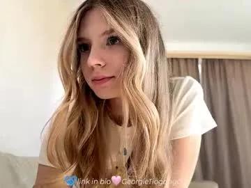 chloe_show — I'm Chloe ^^  | Goal: No Short + ?:) #new #shy #petite #teen #18