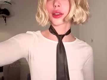 cutieeeeva — hi  Goal: start tease pussy with fingers [0 left]  #18 #teen #new #shy #natural