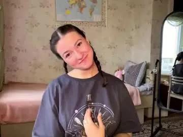 devpip — Hi there! Im Pippi . Im so excited to be here with you and have some fun! #18 #young #shy #new  #firstday Do 10 squats back to camera   at the goal :) [91 tokens remaining]