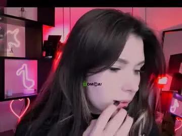 dora_di1 — 'CrazyTicket': Hidden Cam show has ended.  Type /cmds to see all commands.