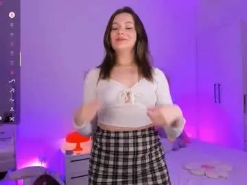 elliemoonlight — Do you think you can make me moan ?) - Multi Goal: Show titties [54 tokens left] #new  #18 #anal #squirt #cumshow