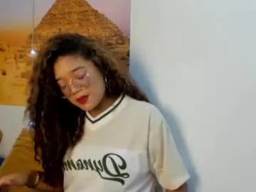 frezzita_ — GOAL: Sexy Dance [148 tokens remaining] Welcome to my room  #Findom #twerk #latina #feet #ebony