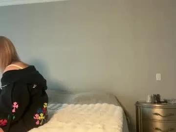 graceyrose — Top off, 1k views, 10 likes  #slim #18 #new #brunette [1896 tokens remaining]