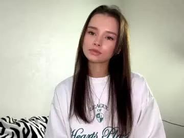 hoaarisa — Goal: Tease with my t-shirt I'm Sofia your Welcome! I'm new here!   #new #shy #skinny #teen #18 [156 tokens remaining]