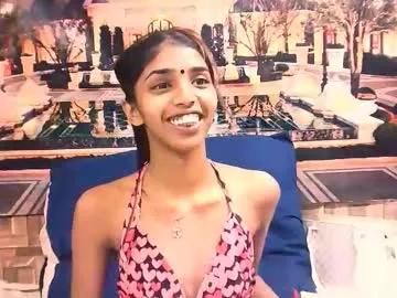 indiansexyslender4u2luv on Chaturbate 