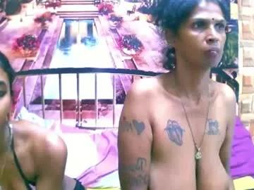 indiansexyslender4u2luv on Chaturbate 