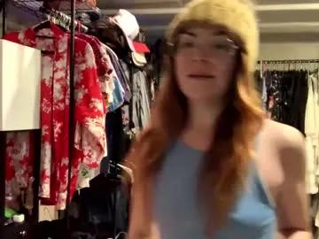 intothewoodswego — GOOFY GUYS ONLY :) Just broke up with my fianc. First night in a hotel just me & my dog.  #shy #innocent  #new #nomakeup #chatting