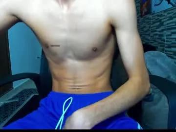 isaaclatino on Chaturbate
