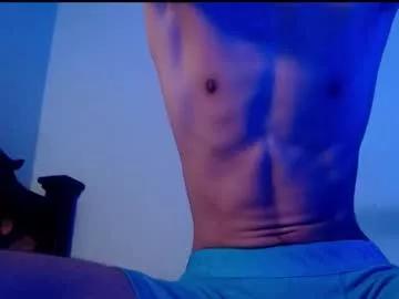 isaaclatino on Chaturbate 