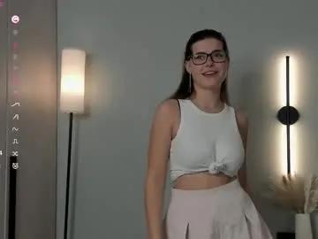 jazminenakano on Chaturbate