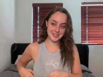 julietmills — Im back!! Come join me! #young #natural #bigboobs #bigbutt
