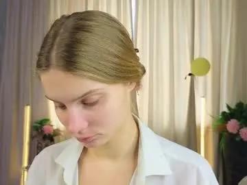 lafeti — GOAL: play with my tasty lips and eye contact [32 tokens remaining] Heeeey!Welcome to my room #natural #ahegao #18 #teen #skinny