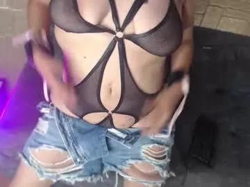 lexy_wild1 — pantie off [12 tokens left] #mature #bigboobs #latina #anal #squirt