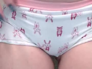 little_pearl_ on Chaturbate 