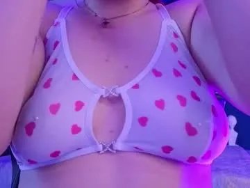 littlee_red on Chaturbate