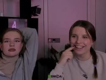 lola_swon — CrazyTicket: Show in progress. topless. Tip 250 tokens to see the show