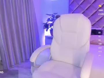 malaia_hills on Chaturbate 