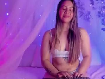 mollylewis18 on Chaturbate 