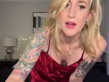 officiallyonlytams on Chaturbate 