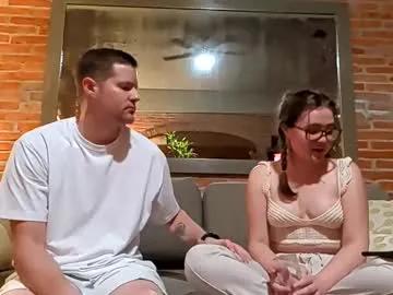 peachespunkins — Goal 2 : Change Outfits (290 tokens remaining)