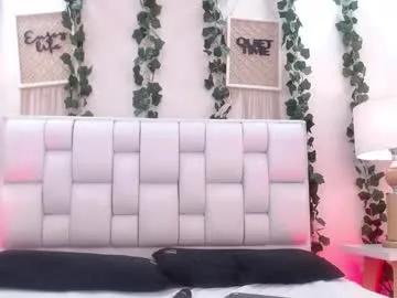 sara17_ on Chaturbate 