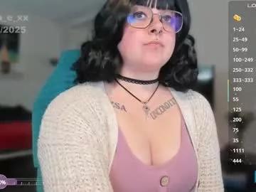sarah_e_xx on Chaturbate