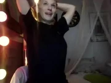 sexxileeah42o on Chaturbate 