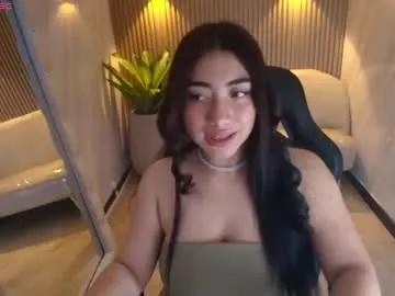 sophia_tf — GOAL: flas titis [27 tokens remaining] Welcome to my room! #bigboobs #pregnant #curvy #latina #c2c