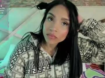 sophiaa_paris — GOAL: oil in ass [27 tokens remaining] addicted to pain master #daddysgirl #anal #new #ATM #slave