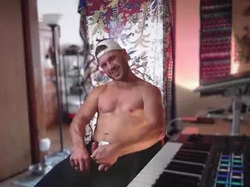 straightishd on Chaturbate