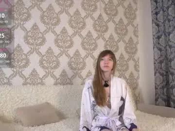 summer_hazee — Hello I'm Leia! Welcome to my stream. Goal: riding a dildo [660 tokens left] #new #skinny #smalltits #18 #teen