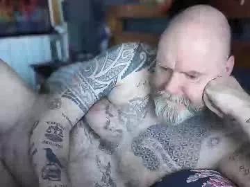 tattooeddilf01 on Chaturbate 