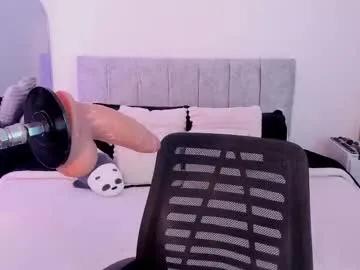 taylormaxwell — who makes me drool first? Deep challenge starts now! - Goal: Control machine in x 3min #skinny #smalltits #deepthroat #fuckmachine #saliva