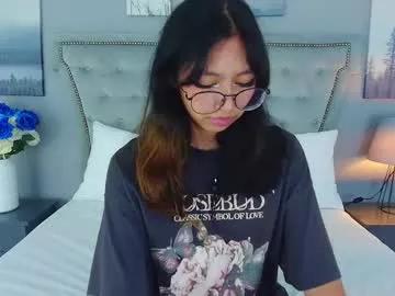 yommi_winx on Chaturbate 