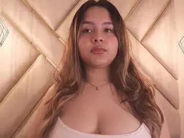 zafiro_claire on Chaturbate