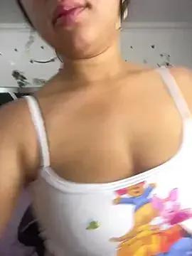 1lovelygirls on StripChat