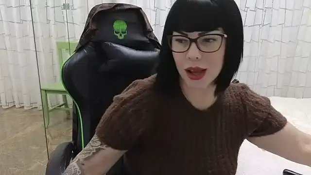 __Nina — KISS MEDILDO IN PUSSY