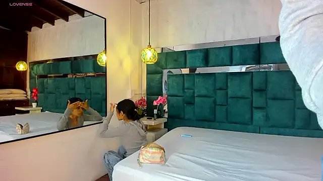 _bonnyandclyde — Sexy dance + blowjob a lot of saliva