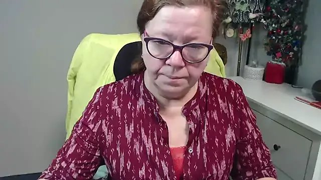 Adelewildx on StripChat