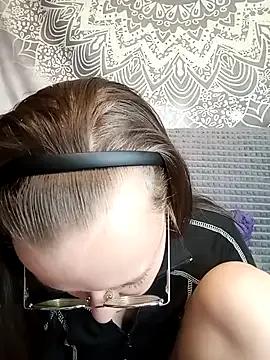 Aelita_bb — Show tits