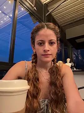 alana15 on StripChat 