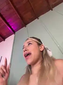 Alexa__Blue — 2 fingers in my big pussy