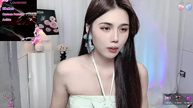 Alma_va on StripChat