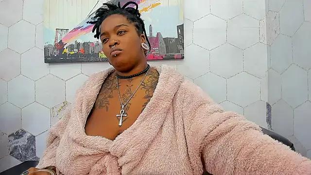 Anaa_Fuentess on StripChat